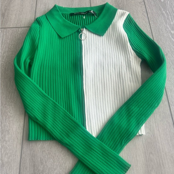 Roma Green Ribbed Sweater - Picture 1 of 5